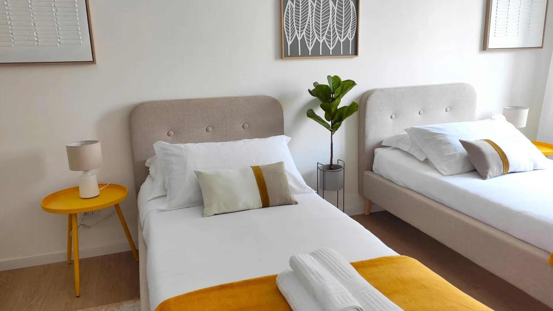 Apartment Mico Elegante E Raffinato Trilocale Appartamento Milan Italy