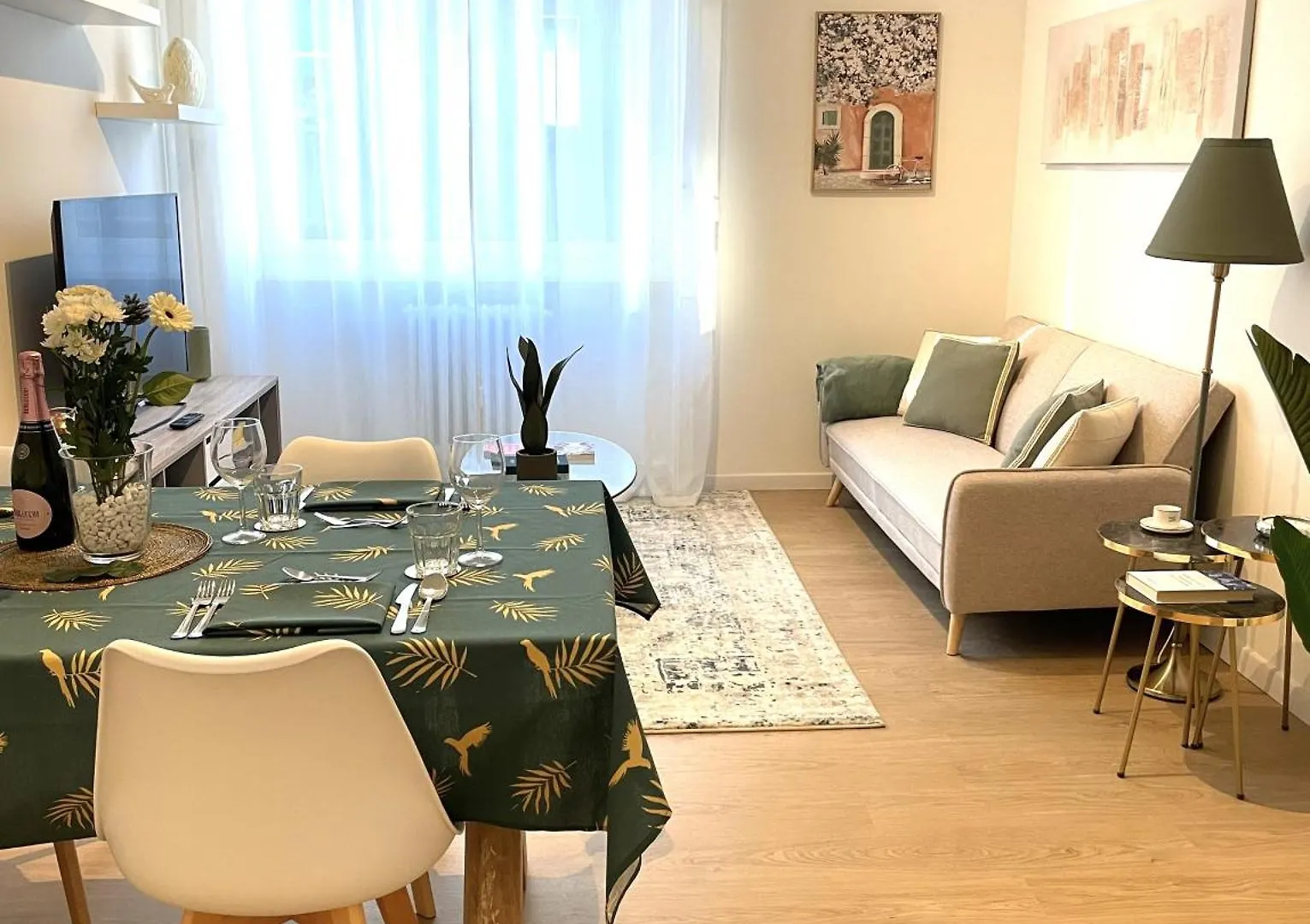 Lägenhet Mico Elegante E Raffinato Trilocale Appartamento Milano